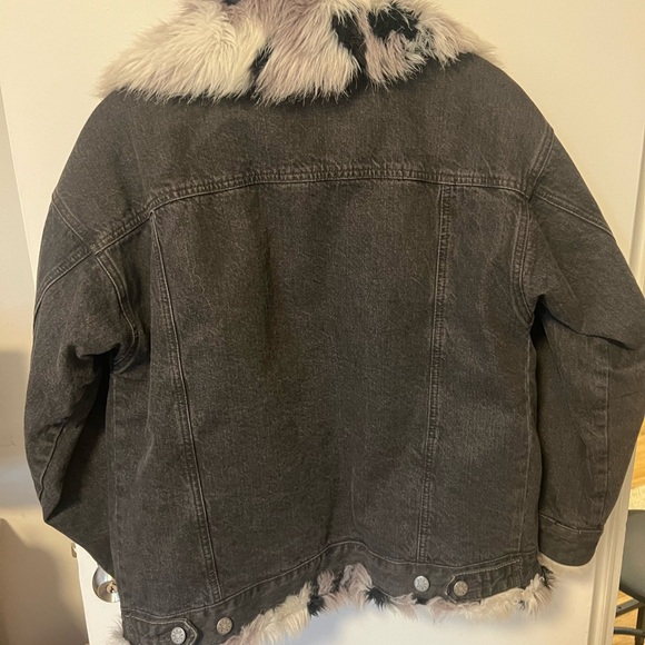 BDG Jean Jacket with Fur - Picture 4 of 4